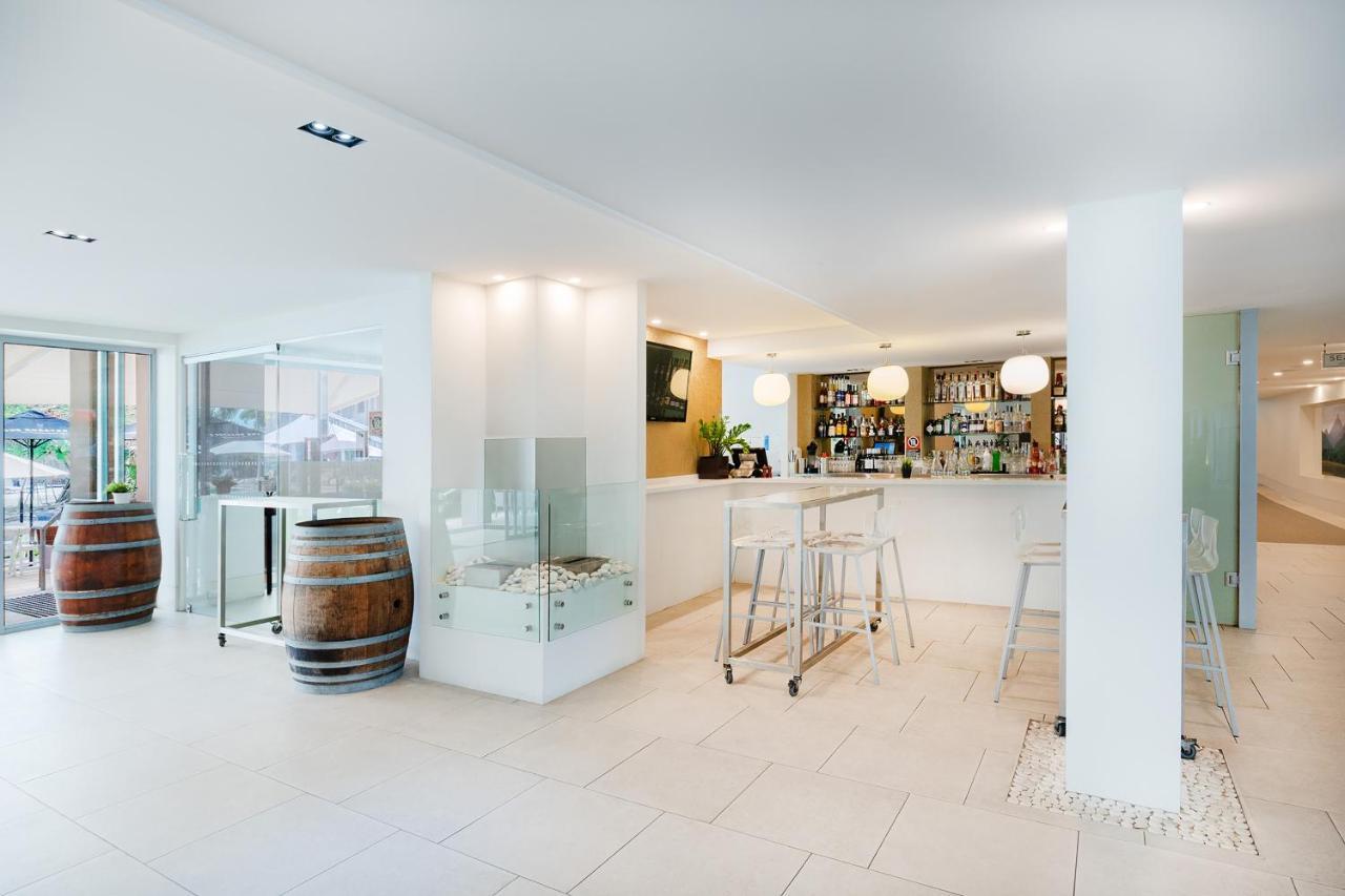 Peppers Salt Resort & Spa Кингсклифф Экстерьер фото The Wine Bar